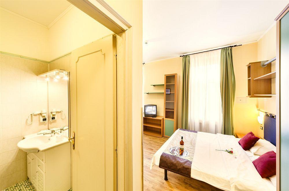 Central Hotel Tiepolo Prag Exterior foto